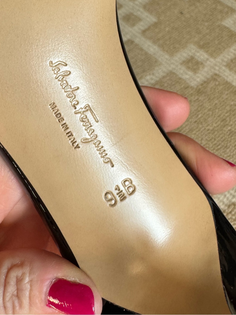 Salvatore Ferragamo Glory Vara Bow Patent Leather Kitten Heel Mules Black 9.5 - Picture 6 of 13